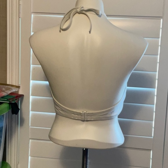 Shade & Shore White Crochet Bikini Top - Picture 3 of 12